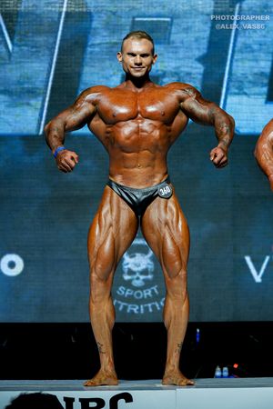 CLASSIC PHYSIQUE +178